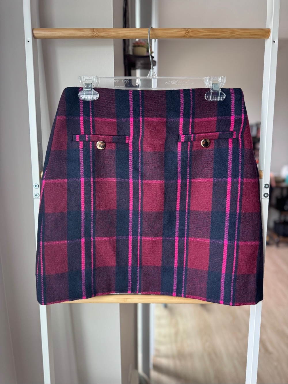 LOFT Fall Dark Academia Y2K Pink and Navy Plaid Mini Skirt Size 4P Front Buttons